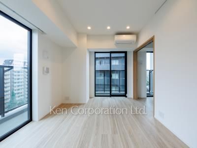 Living-Dining ※Photo of the same layout on 8 floor. Decoration and fixture may differ.