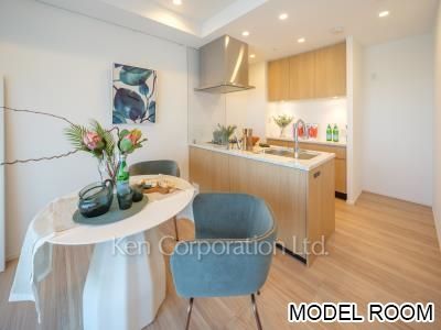 Kitchen ※Staged Unit ※Photo of the same layout on 15 floor. Decoration and fixture may differ.