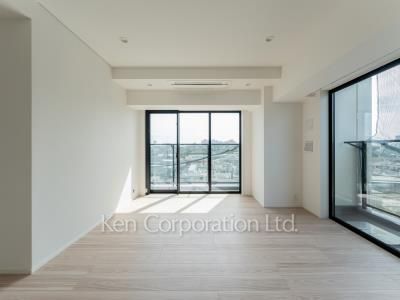 Living-Dining ※Photo of the same layout on 6 floor. Decoration and fixture may differ.