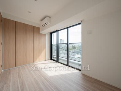 Bedroom ※Photo of the same layout on 6 floor. Decoration and fixture may differ.