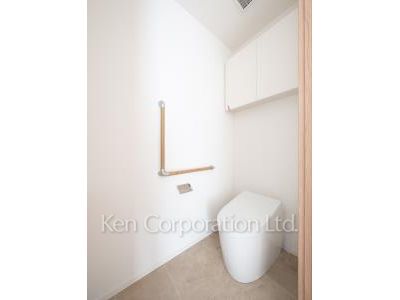 Lavatory ※Photo of the same layout on 6 floor. Decoration and fixture may differ.
