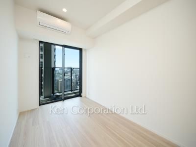 Bedroom ※Photo of the same layout on 21 floor. Decoration and fixture may differ.