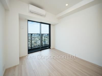 Bedroom ※Photo of the same layout on 21 floor. Decoration and fixture may differ.