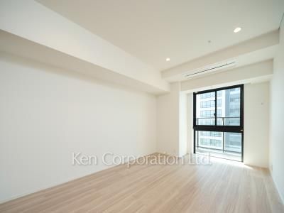 Bedroom ※Photo of the same layout on 28 floor. Decoration and fixture may differ.