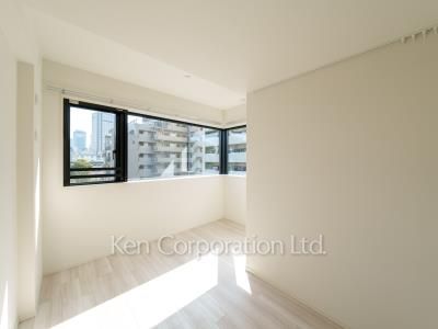 Bedroom ※Photo of the same layout on 5 floor. Decoration and fixture may differ.