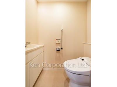Lavatory