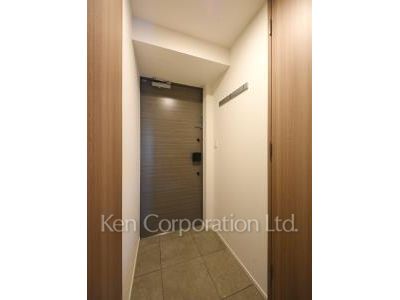 Entrance ※Photo of the same layout on 3 floor. Decoration and fixture may differ.