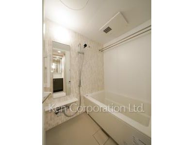 Bath ※Photo of the same layout on 12 floor. Decoration and fixture may differ.