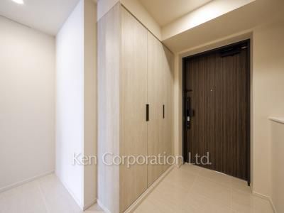 Entrance ※Photo of the same layout on 3 floor. Decoration and fixture may differ.