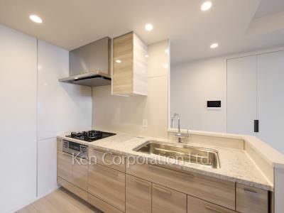 Kitchen ※Photo of the same layout on 3 floor. Decoration and fixture may differ.