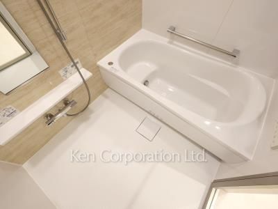 Bath ※Photo of the same layout on 3 floor. Decoration and fixture may differ.