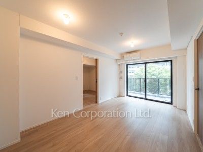 Living-Dining ※Photo of the same layout on 3 floor. Decoration and fixture may differ.