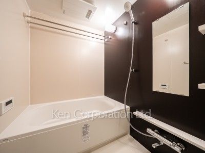 Bath ※Photo of the same layout on 3 floor. Decoration and fixture may differ.