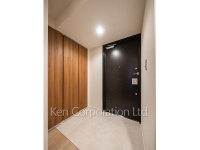 Entrance ※Photo of the same layout on 3 floor. Decoration and fixture may differ.