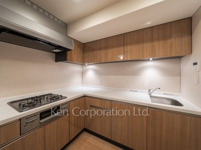 Kitchen ※Photo of the same layout on 3 floor. Decoration and fixture may differ.