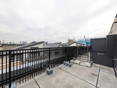 Roof Balcony