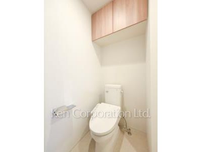 Lavatory ※Photo of the same layout on 3 floor. Decoration and fixture may differ.