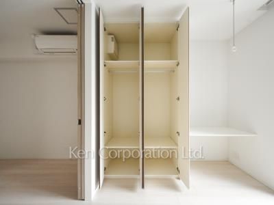 Closet ※Photo of the same layout on 3 floor. Decoration and fixture may differ.
