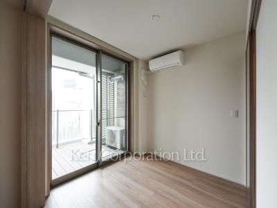 Bedroom ※Photo of the same layout on 7 floor. Decoration and fixture may differ.