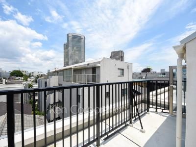Roof Balcony