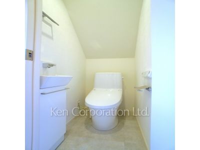 Lavatory