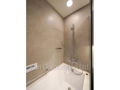 Bath Room *Photo of similar layout