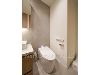 Toilet  *Photo of similar layout