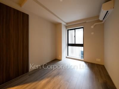 Bedroom ※Photo of the same layout on 4 floor. Decoration and fixture may differ.