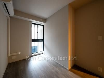 Bedroom ※Photo of the same layout on 4 floor. Decoration and fixture may differ.
