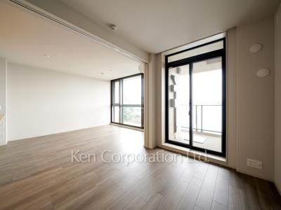 Bedroom ※Photo of the same layout on 4 floor. Decoration and fixture may differ.