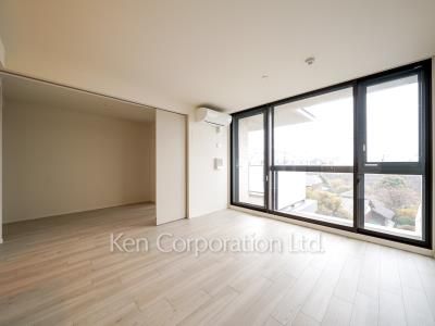 Living-Dining ※Photo of the same layout on 4 floor. Decoration and fixture may differ.
