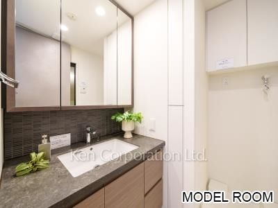 Powder Room ※Photo of the same layout on 7 floor. Decoration and fixture may differ.