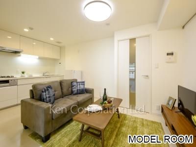 Dining Kitchen  ※Staged Unit