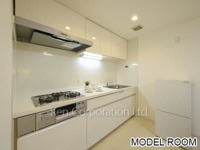 Kitchen ※Staged Unit