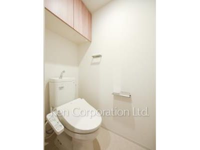 Lavatory ※Photo of the same layout on 3 floor. Decoration and fixture may differ.