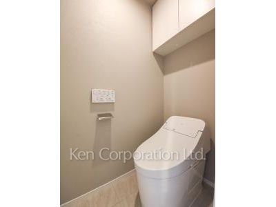 Lavatory ※Photo of the same layout on 6 floor. Decoration and fixture may differ.