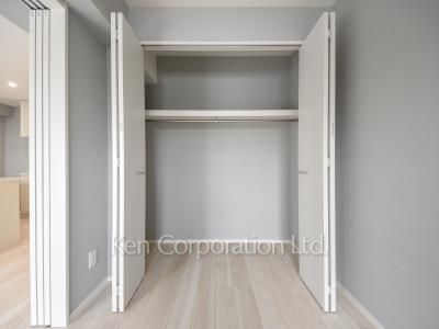 Closet ※Photo of the same layout on 6 floor. Decoration and fixture may differ.