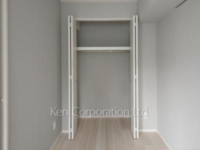 Closet ※Photo of the same layout on 4 floor. Decoration and fixture may differ.