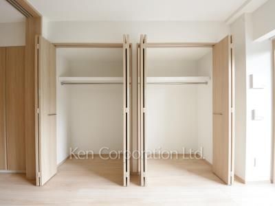 Closet ※Photo of the same layout on 4 floor. Decoration and fixture may differ.