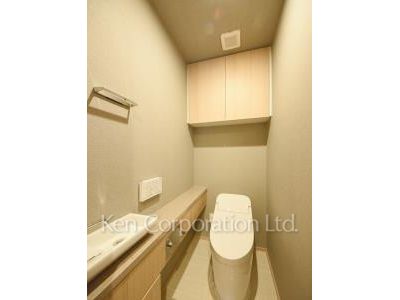 Lavatory ※Photo of the same layout on 5 floor. Decoration and fixture may differ.