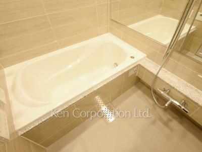 Bath ※Photo of the same layout on 2 floor. Decoration and fixture may differ.