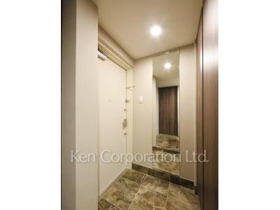 Entrance ※Photo of the same layout on 2 floor. Decoration and fixture may differ.