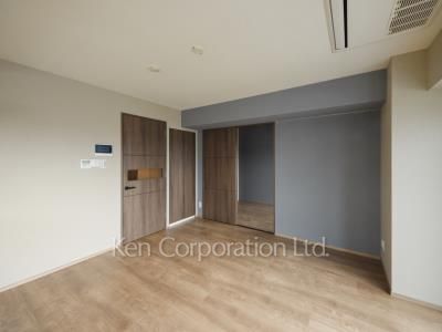 Living-Dining ※Photo of the same layout on 11 floor. Decoration and fixture may differ.