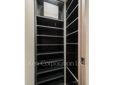 Shoes-In Closet ※Photo of the same layout on 4 floor. Decoration and fixture may differ.