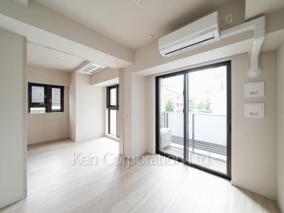 Bedroom ※Photo of the same layout on 2 floor. Decoration and fixture may differ.