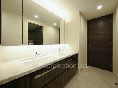 Powder Room