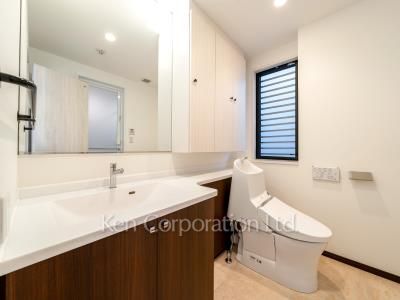 Lavatory
