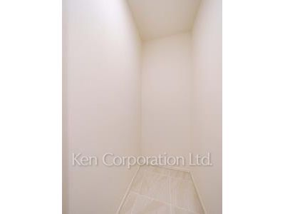 Storage ※Photo of the same layout on 10 floor. Decoration and fixture may differ.