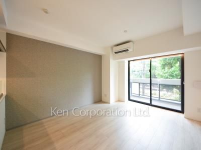 Living-Dining ※Photo of the same layout on 2 floor. Decoration and fixture may differ.