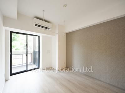 Bedroom ※Photo of the same layout on 2 floor. Decoration and fixture may differ.